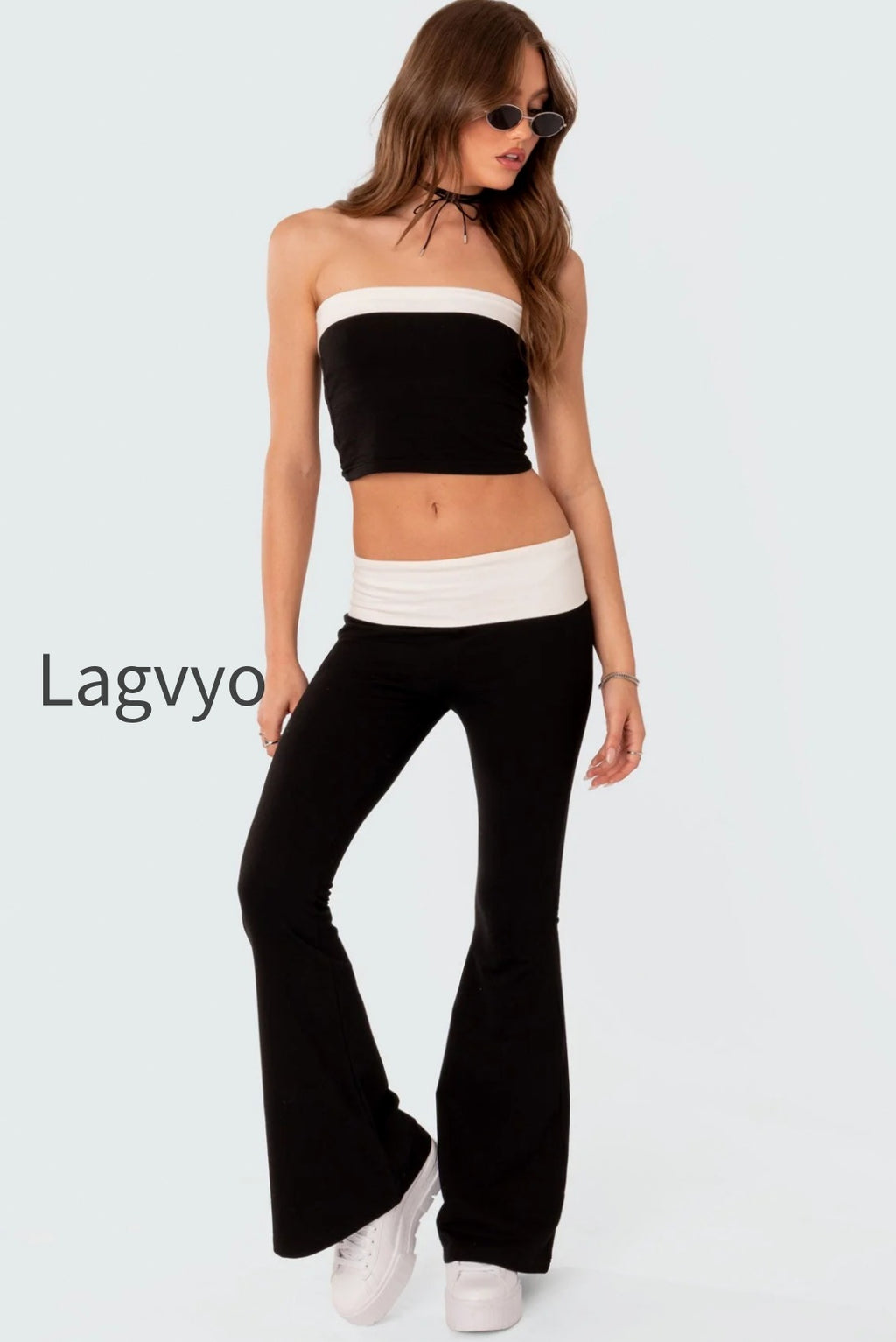 s13956_black-and-white